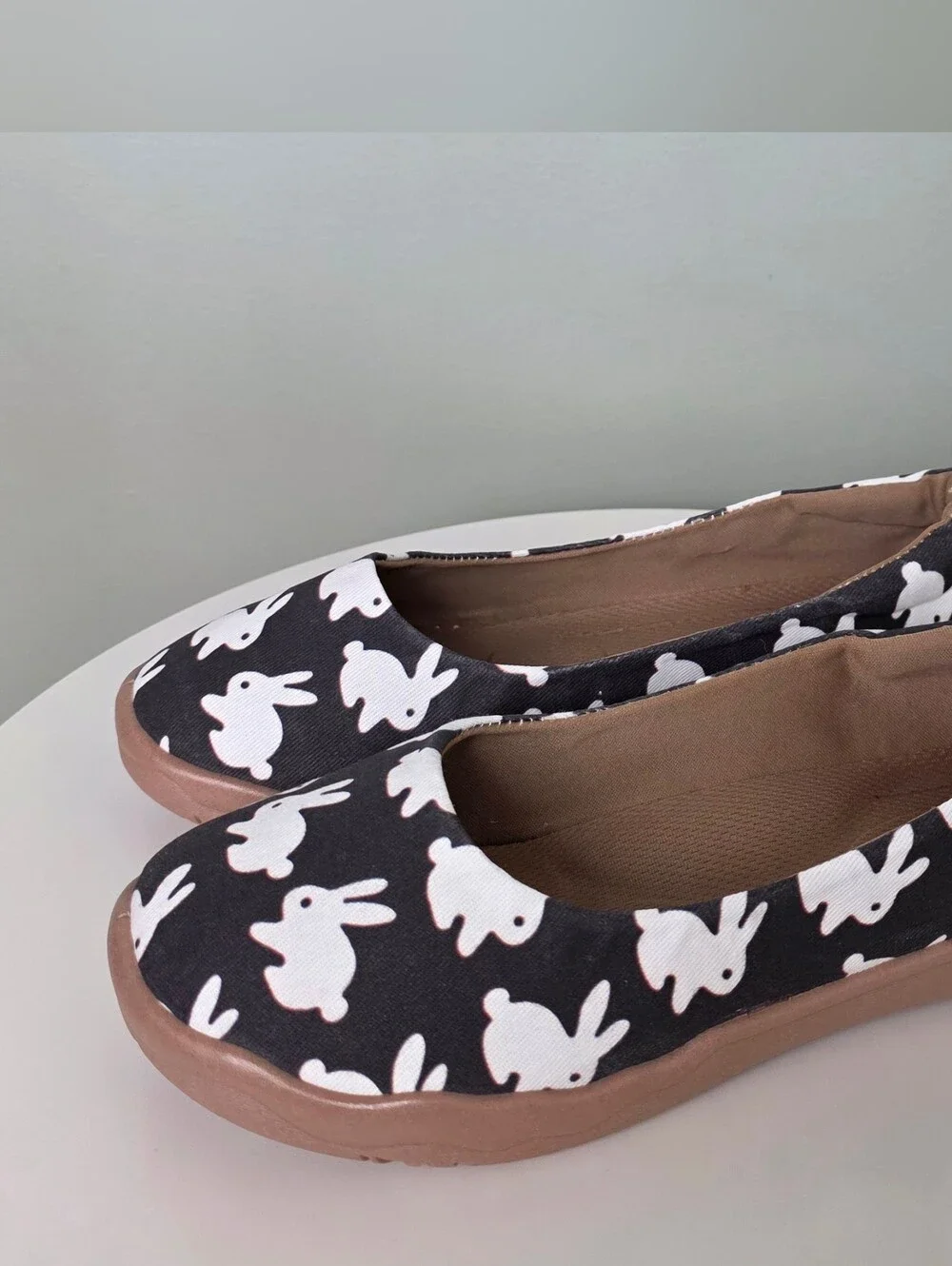 ​Cute Rabbit Bunny Print Slip On Canvas Flat Shoes Black White EU 37 / US 6.5-7